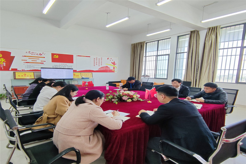 综合素质教研室开展思政教学改革研讨会.jpg